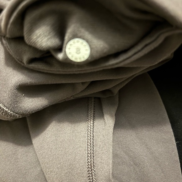 Lululemon Grove Pant Flare - Picture 5 of 5